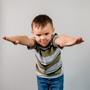 Cartulina Superior Specialties 72 FOSSIL GRAY, 2.72 x 11m