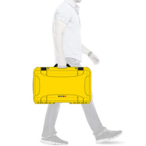 Maleta rígida con ruedas Nanuk 935 Carry-on con organizador y divisores - Amarillo, 28.5 litros