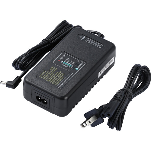 SKU2567 - 1 Cargador Godox C400P para flash AD400Pro